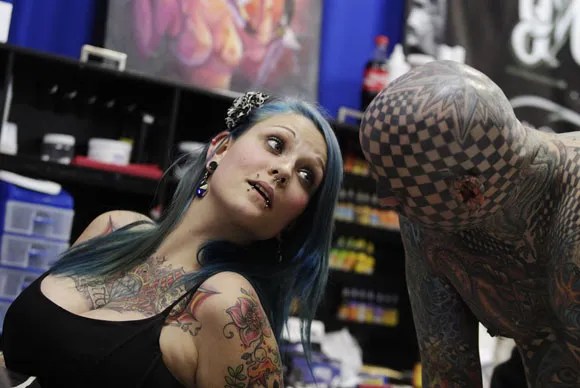 PHOTOS Women tattoos Bigger, Bolder Rediff Getahead