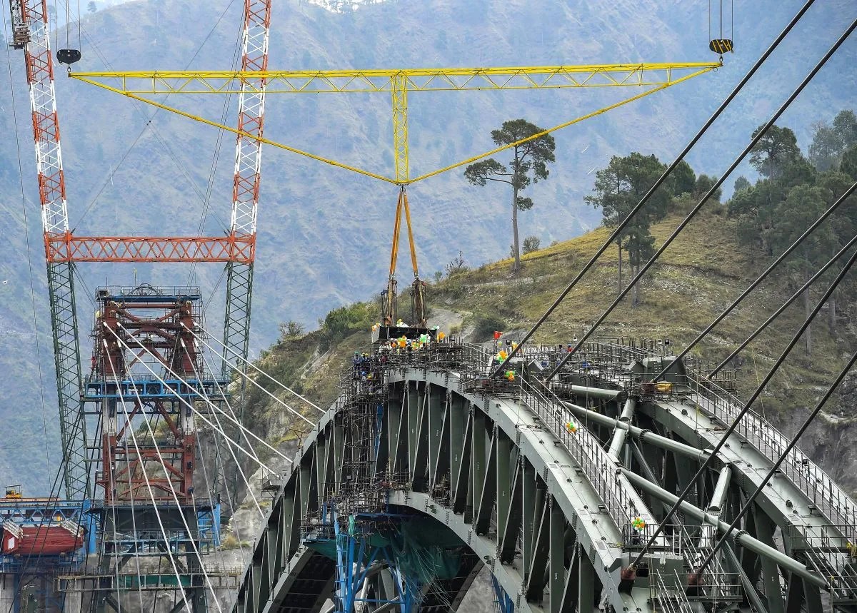 Arch of world's highest railway bridge on Chenab river in JK completed