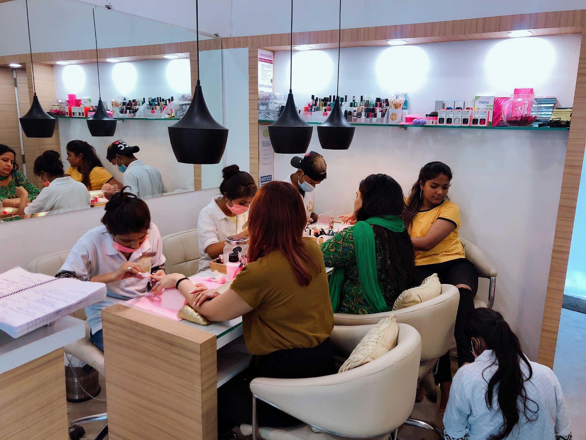 Glint Nail & Eyelash Extension Salon, Ashok Vihar III WhatsHot Delhi NCR