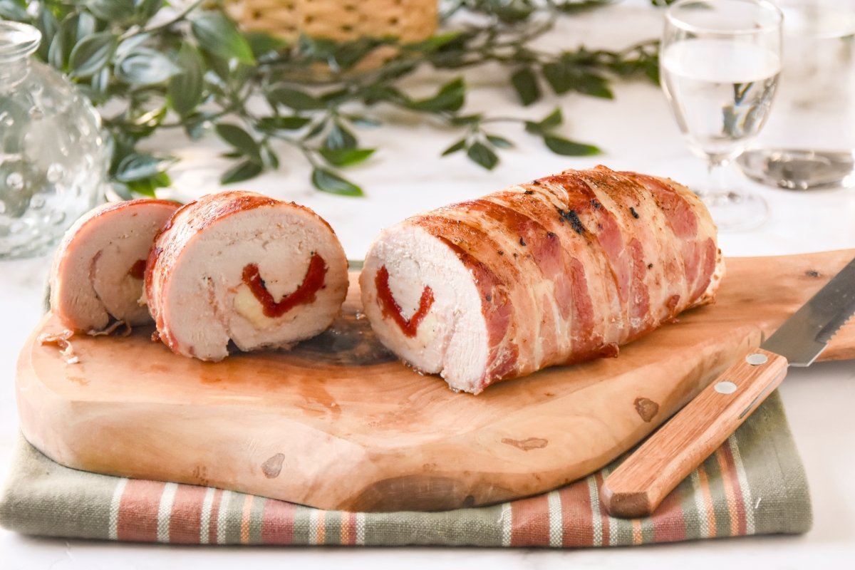 Pamplonas, la receta uruguaya de pollo con panceta relleno