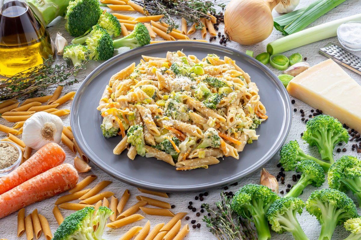 Pasta con verduras, fácil e ideal para toda la familia