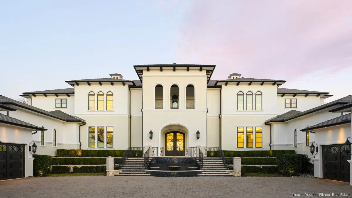 Inside the 18 Million Dallas Mansion That Features the Super Bowl LI