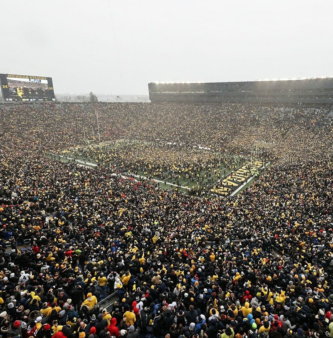 INCREDIBLE! Michigan Fans Storm Into The Field After First Win Over