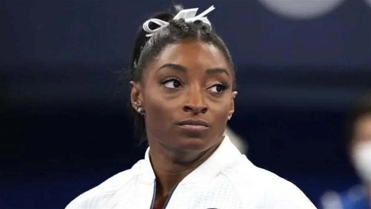 Overcoming Financial Fears, Simone Biles Baffles Fans With Five Figure Luxurious Demand: “Price of an Apartment”