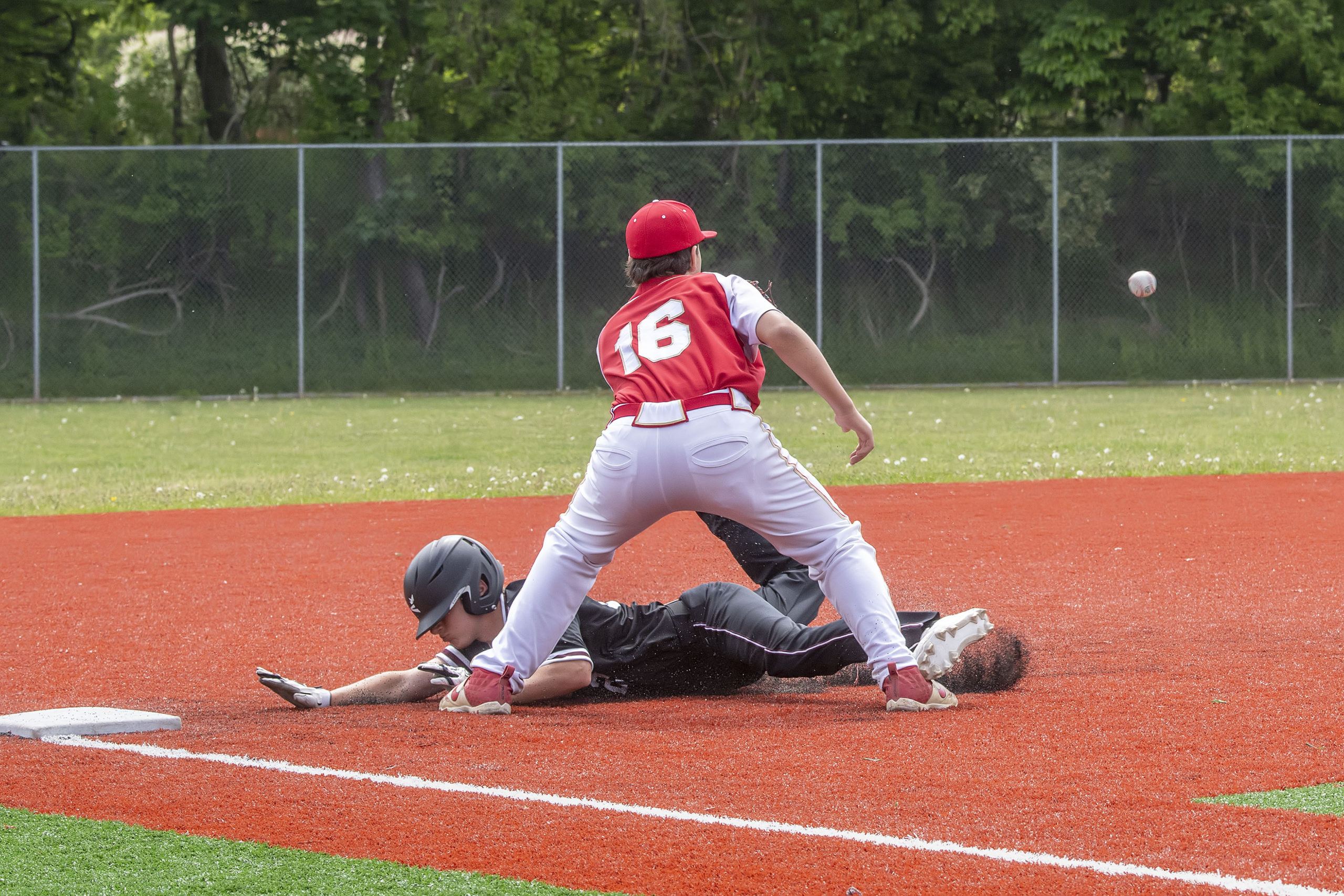 East Hampton Baseball Looks To Stay In Playoff Hunt 27 East