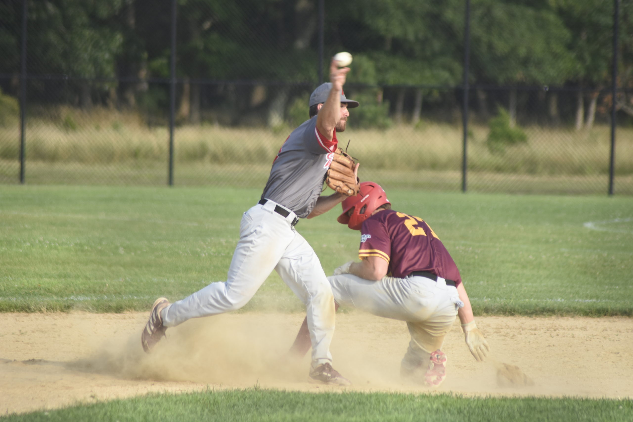 'Cardiac Cats' Sweep Westhampton Aviators To Advance To Third