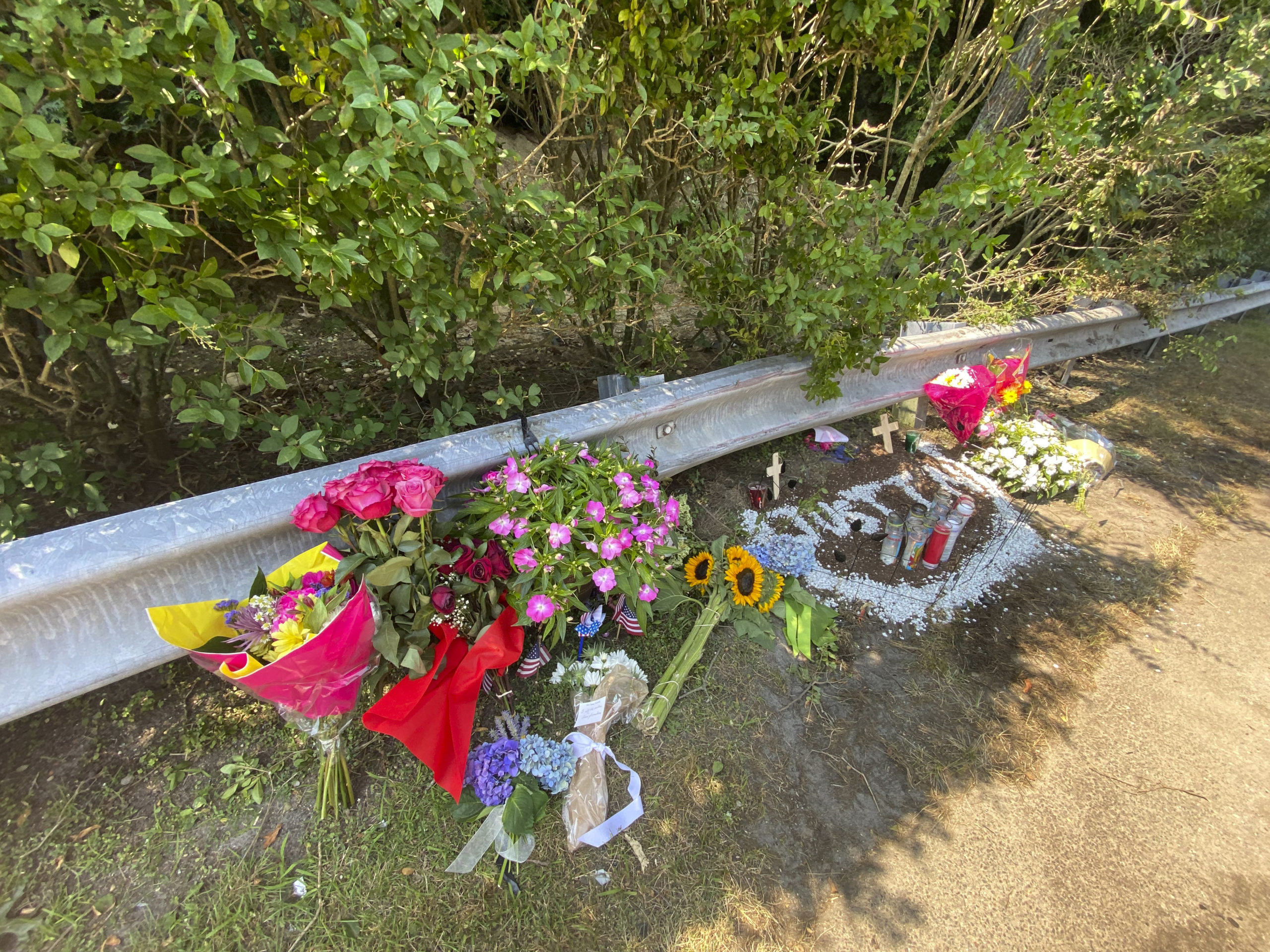 Five Killed In TwoCar Crash, Quogue Police Vow To Determine Cause 27