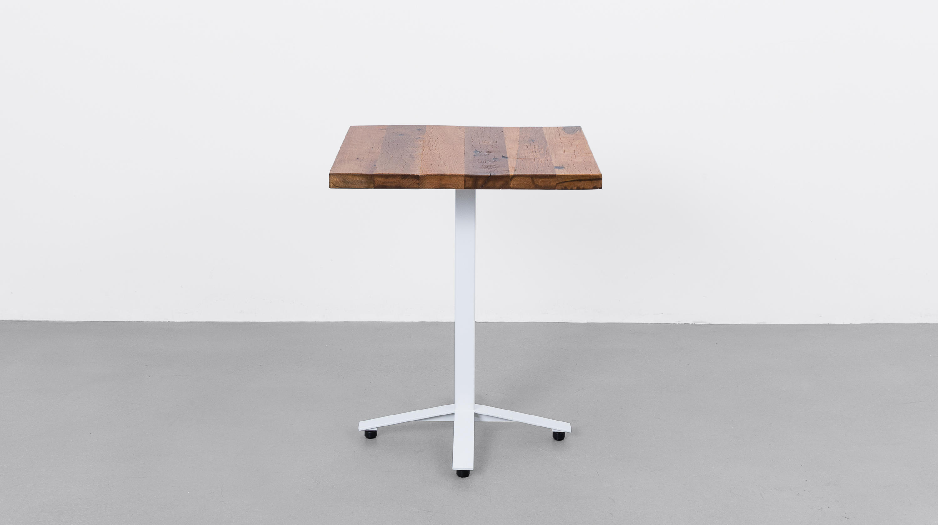 Intersecting Cafe Table Architonic