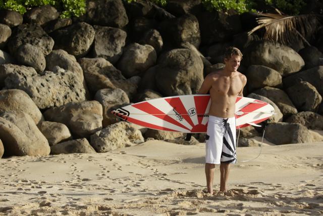 BCM x F+ 2022年カレンダーオリジナルコラム：3月「アンディ・アイアンズ」 サーフィンニュース BCM コラム特集