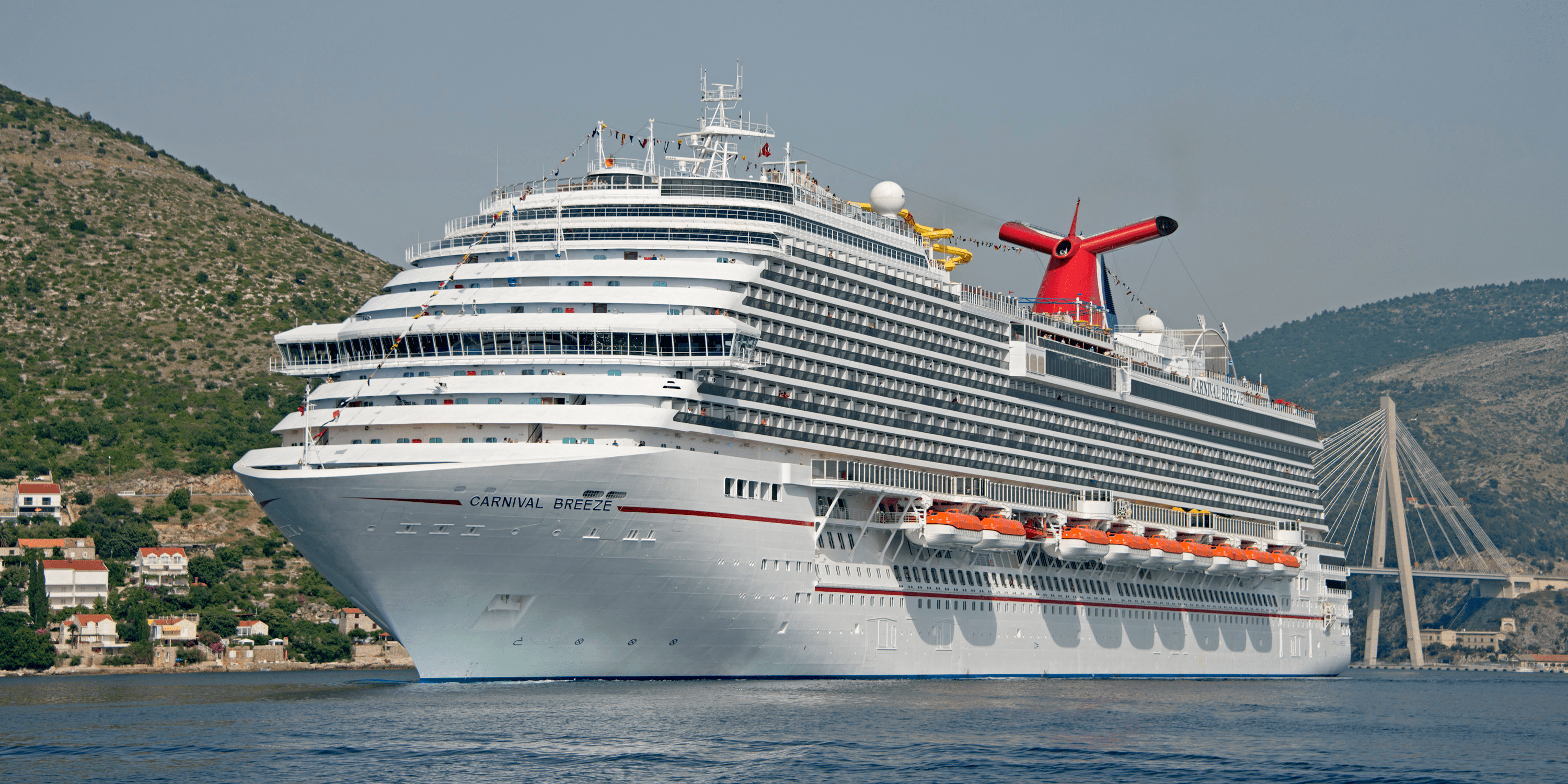 Carnival Cruise Line passenger saved from drowning in St
