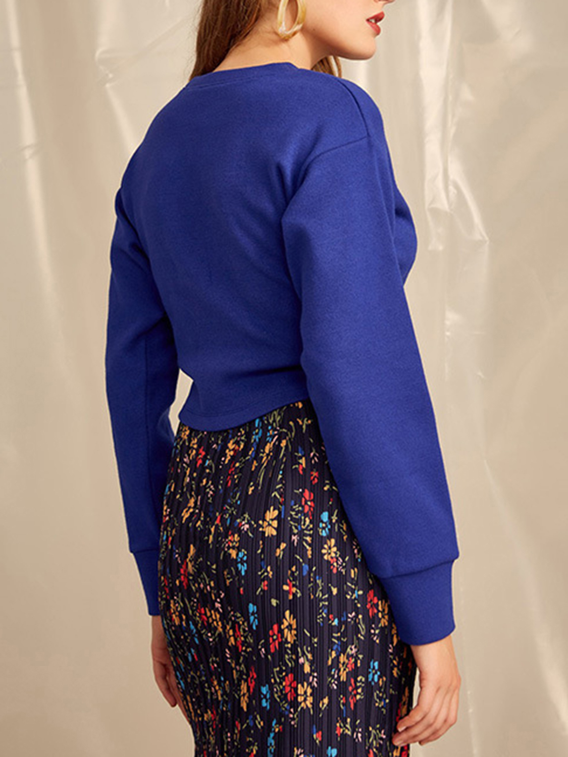 Blue Buckle Strap Waist Long Sleeve Sweatshirt Choies