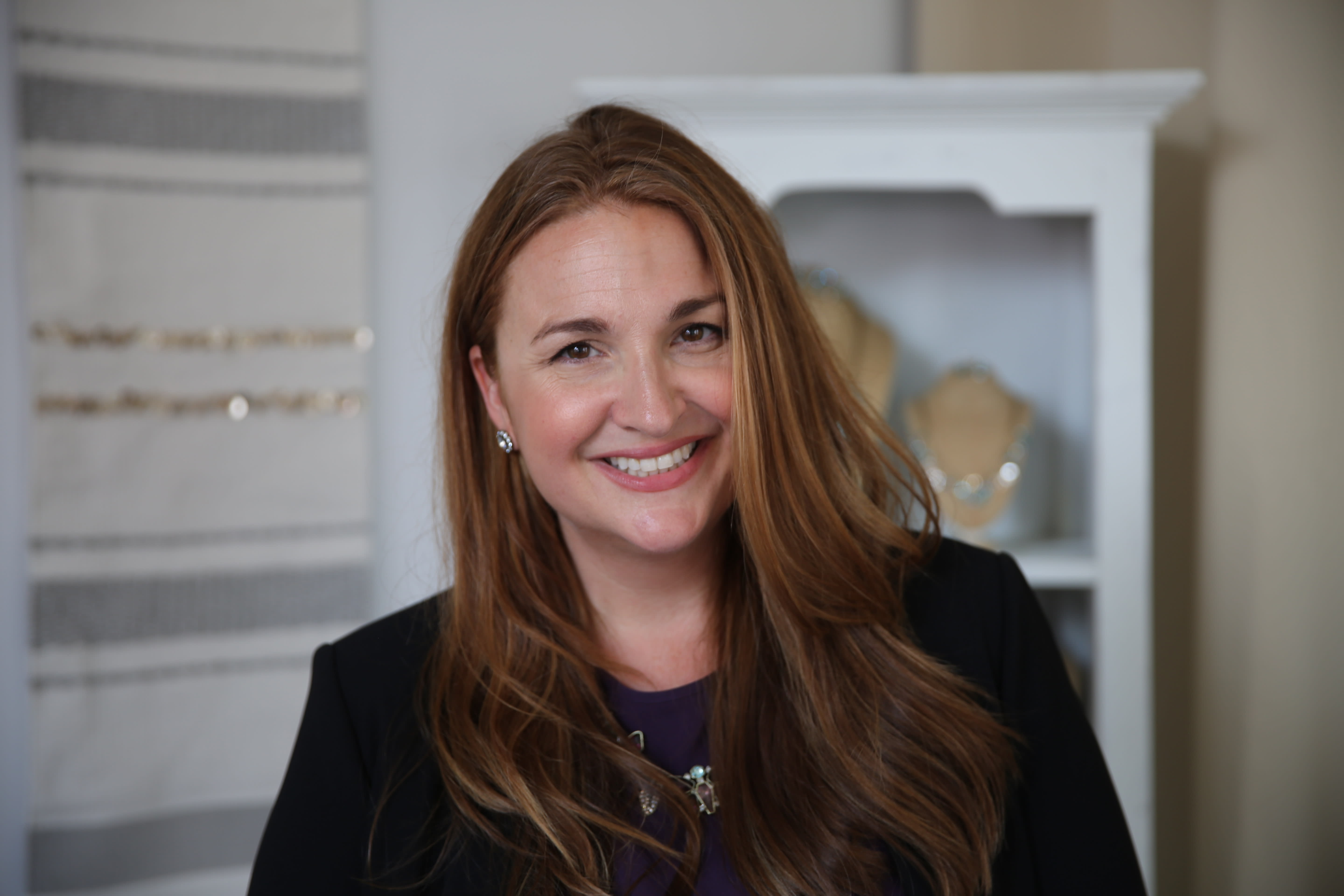 How selling knives doortodoor led to a directsales empire