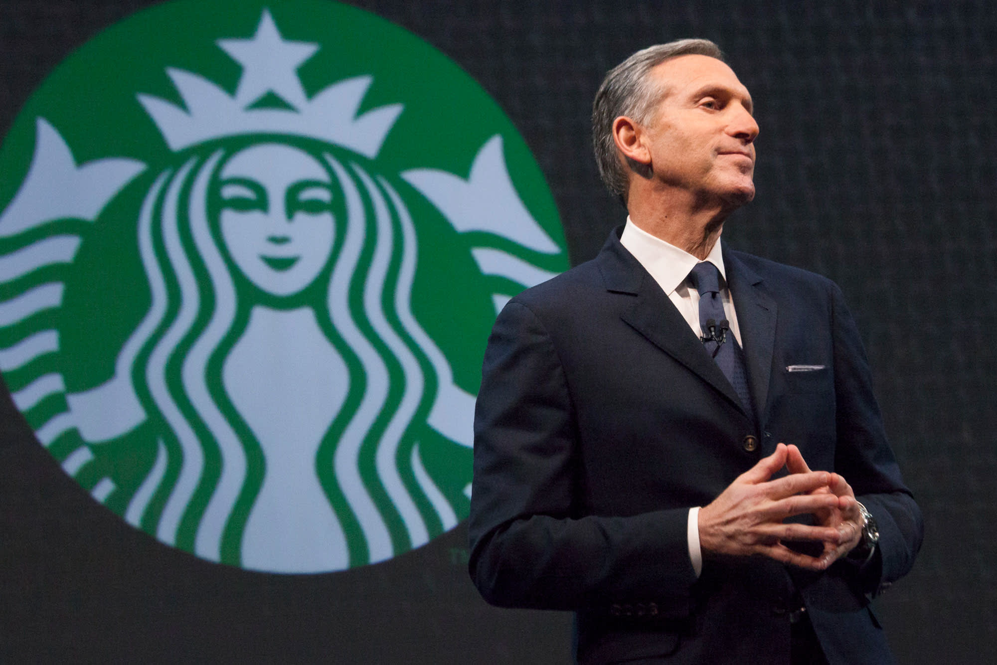 Howard Schultz to step down as Starbucks executive chairman