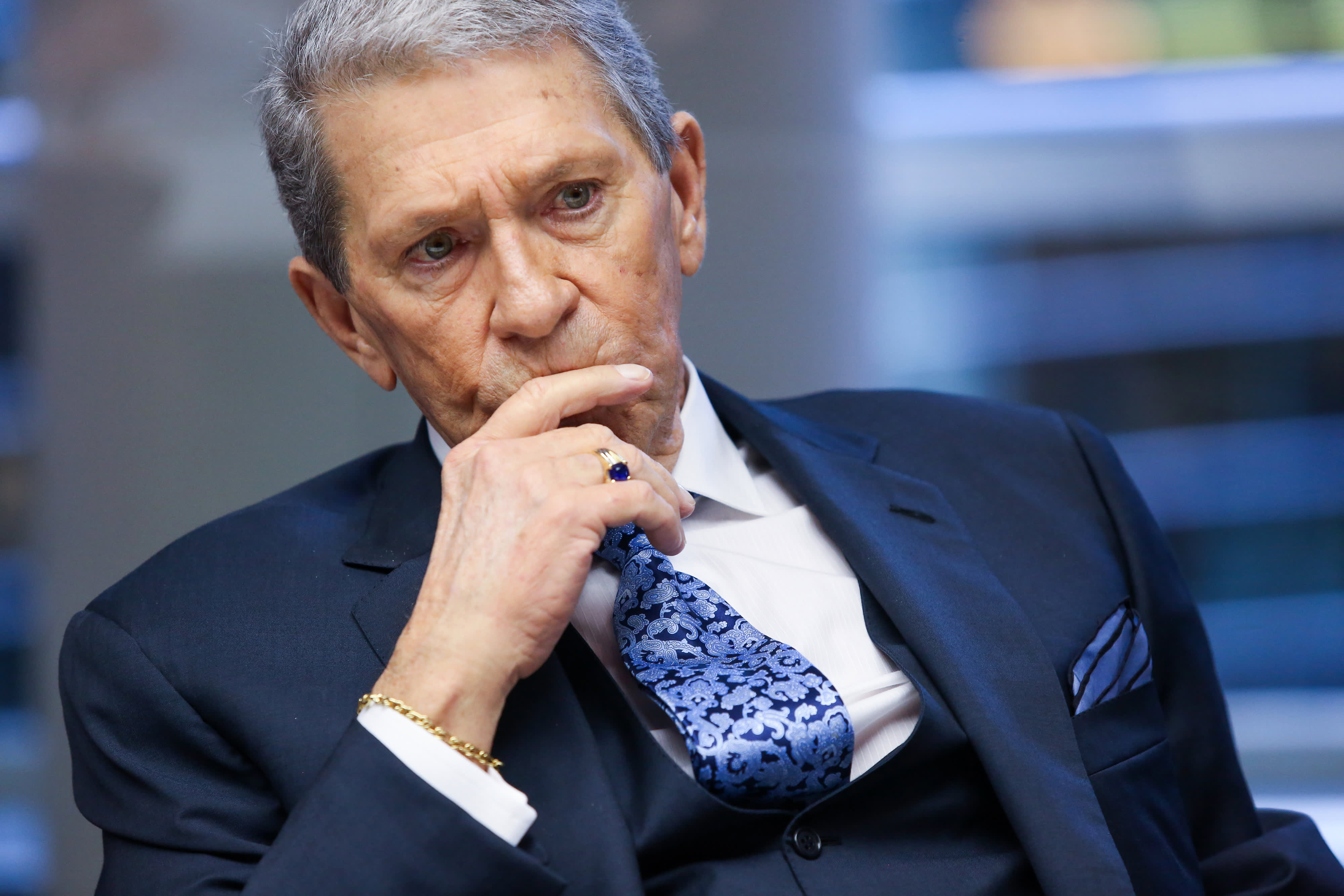 CSX CEO Hunter Harrison takes medical leave after