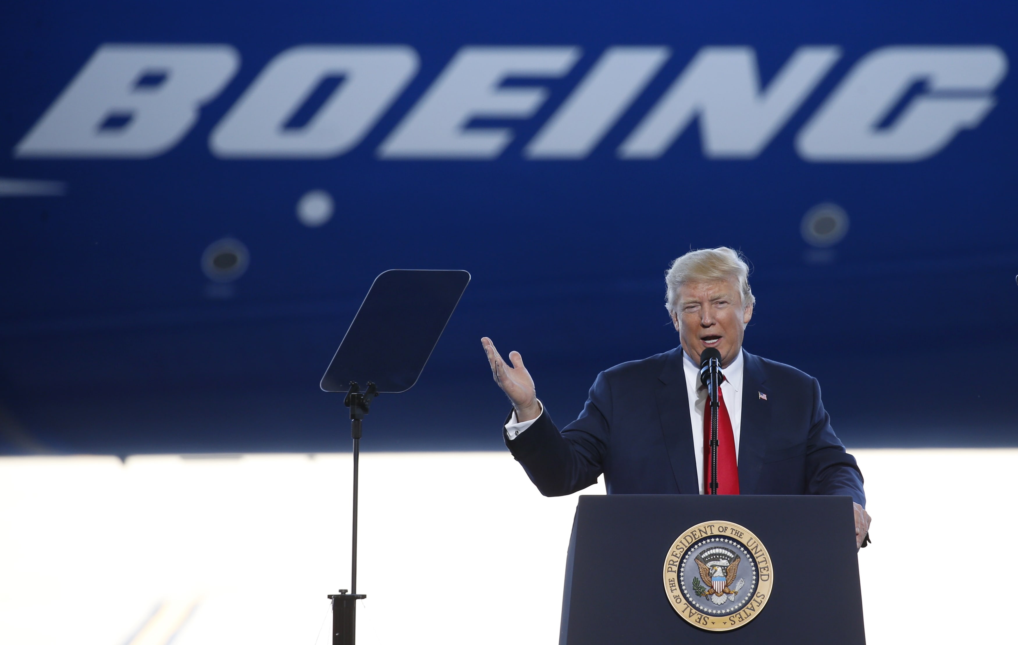 Trump to Boeing Fix and 'rebrand' 737 Max jet after fatal crashes