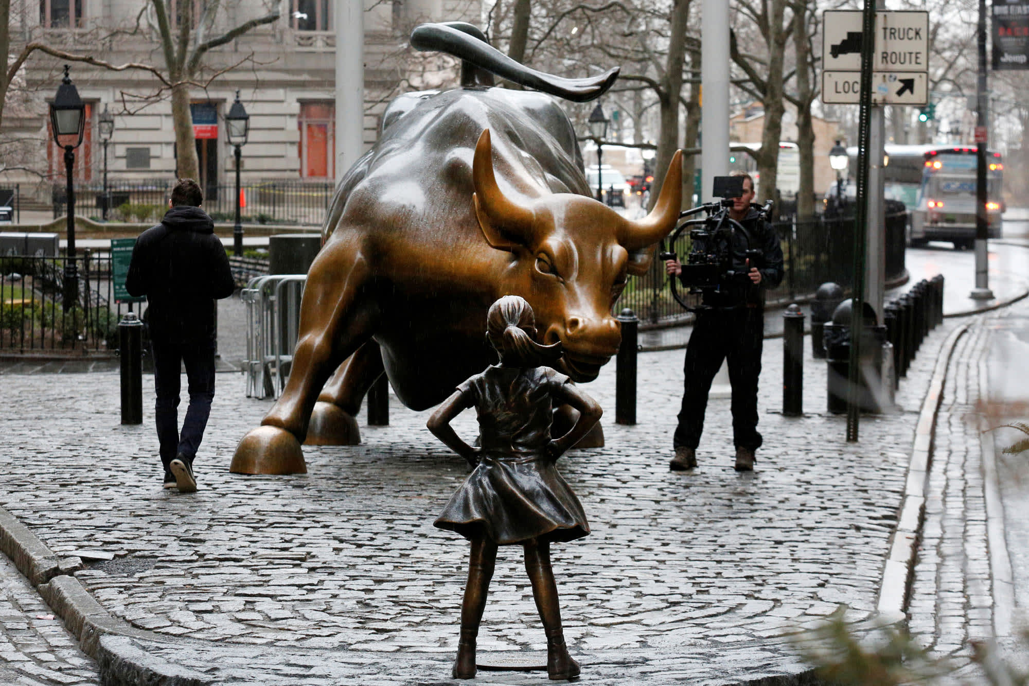 The story behind Wall Street's new statue