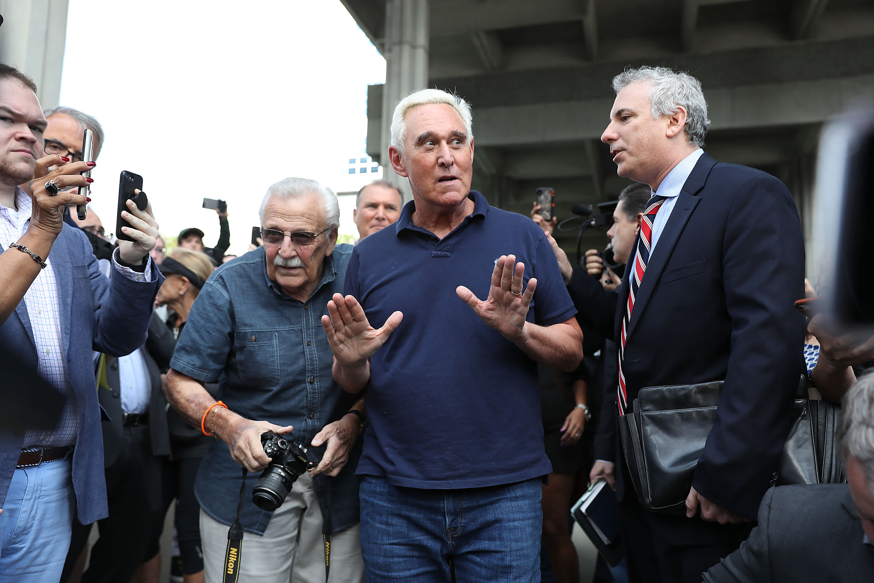 Special counsel's office Trump ally Roger Stone arrested in Florida(026)