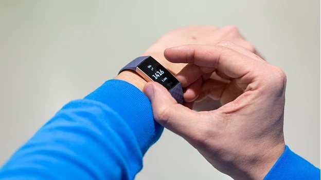 Specialisten Review Van De Fitbit Charge 3 - Coolblue - Alles Voor Een Glimlach