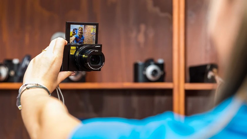 Specialisten review van de Panasonic Lumix DMCLX15 Coolblue Voor