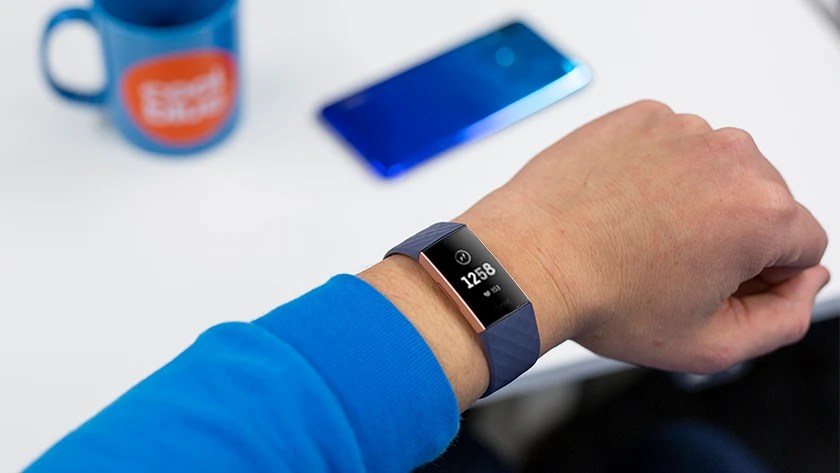 Specialisten Review Van De Fitbit Charge 3 - Coolblue - Alles Voor Een Glimlach
