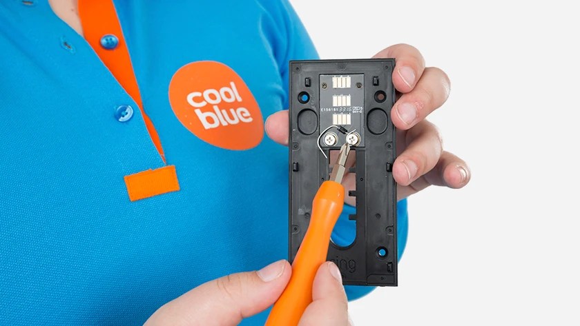 Hoe Installeer Je De Ring Deurbel? - Coolblue - Alles Voor Een Glimlach