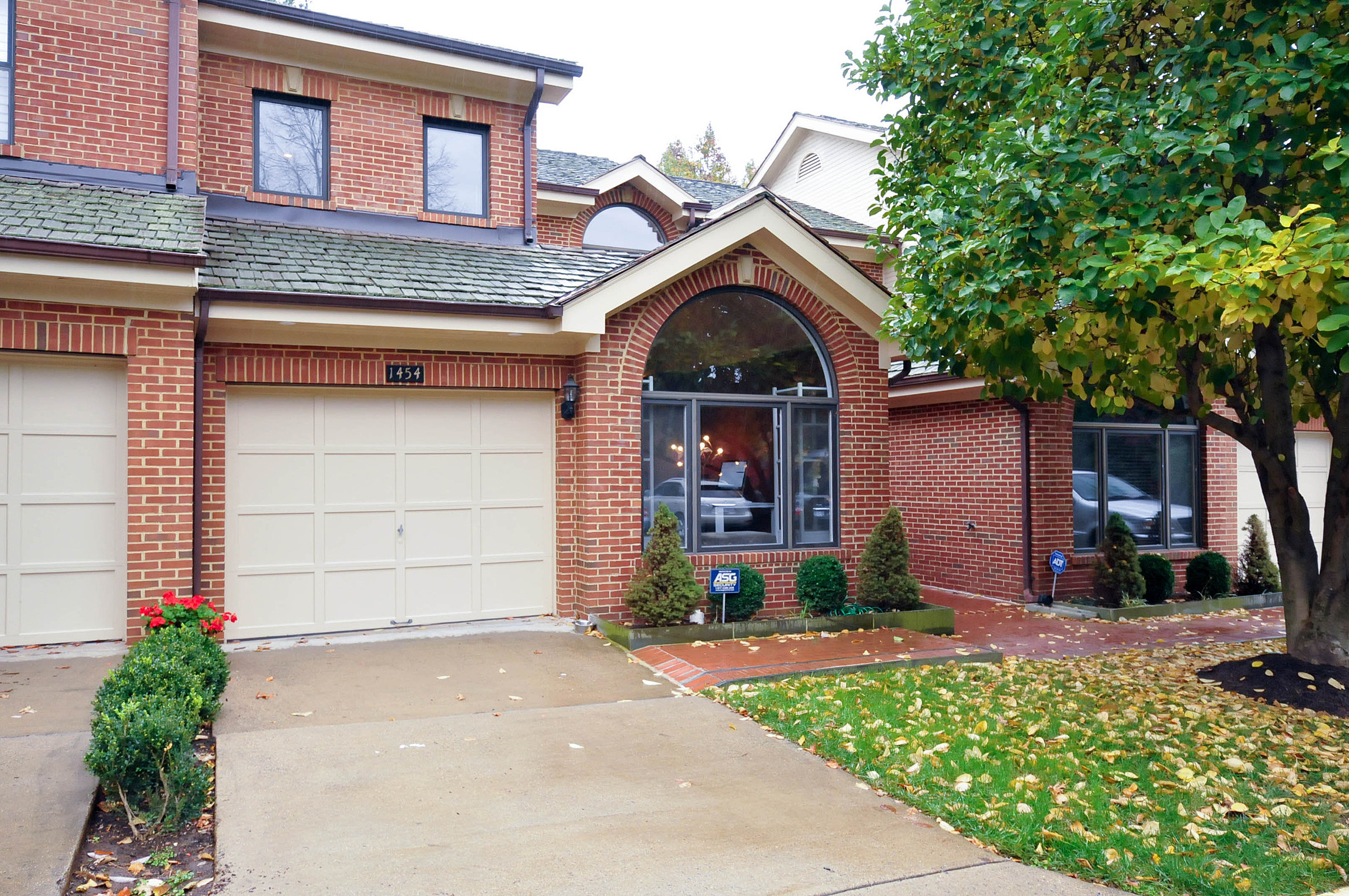 1454 Hampton Hill Cir McLean, VA 22101