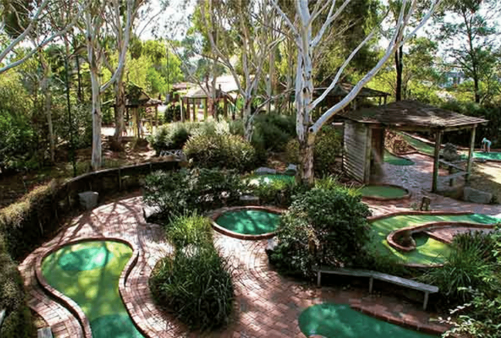 Best Mini Golf Courses in Melbourne Deemples Golf