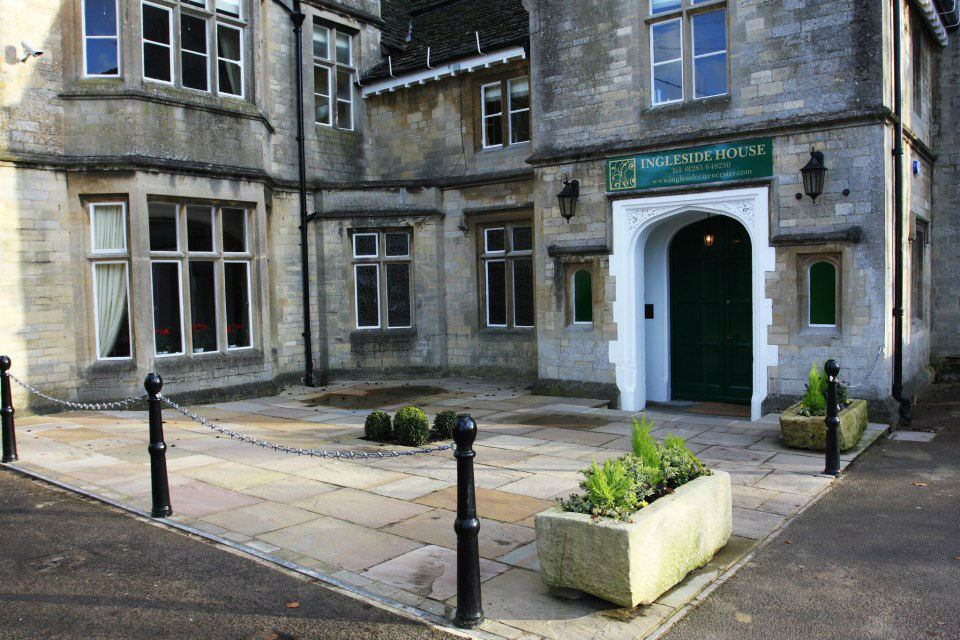 นิยาย แคมป์ภาษาอังกฤษ ณ Cotswold International Language School > ตอนที่