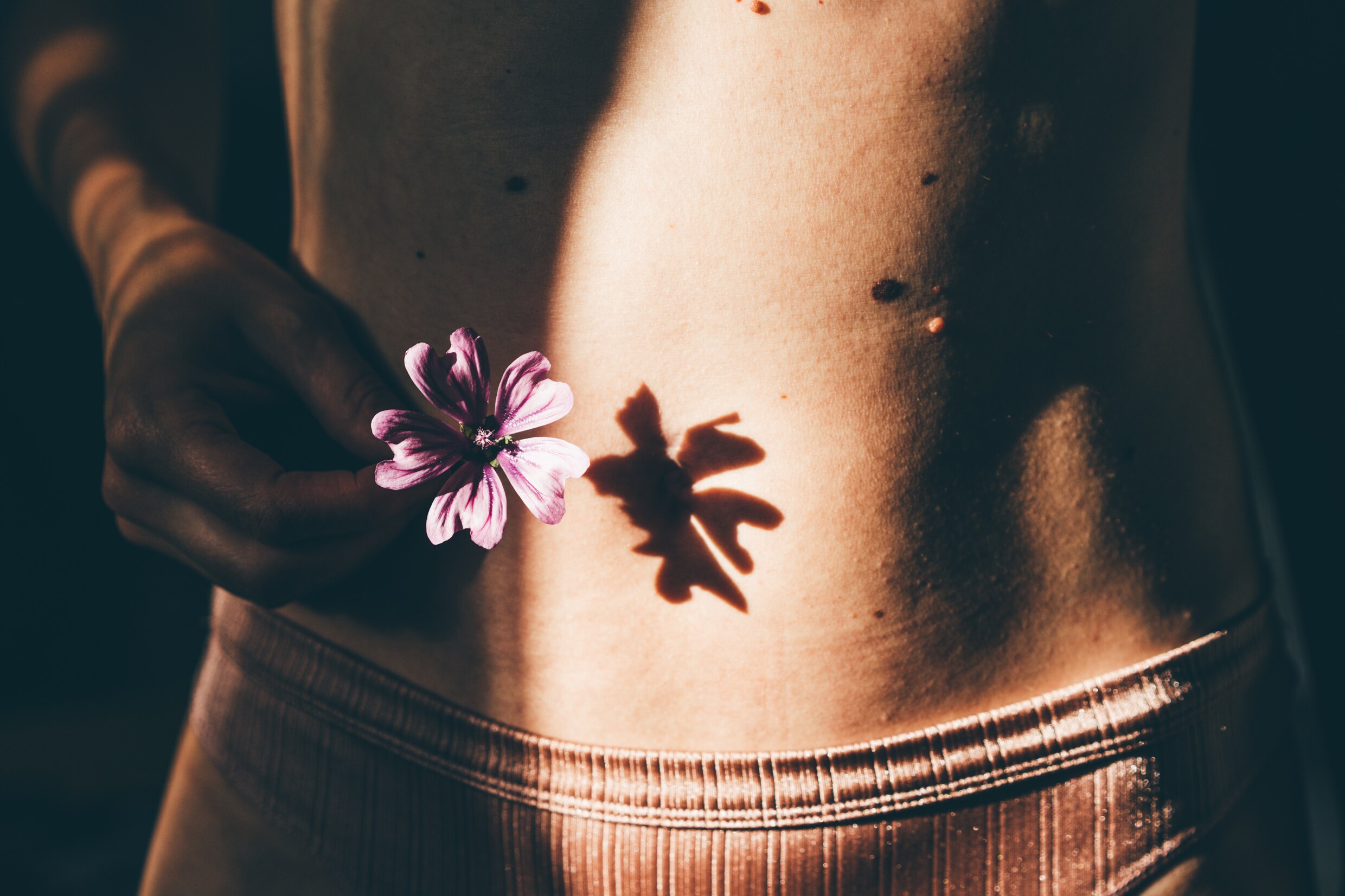 Waarom het belangrijk is om de datum van je eerste ongesteldheid te