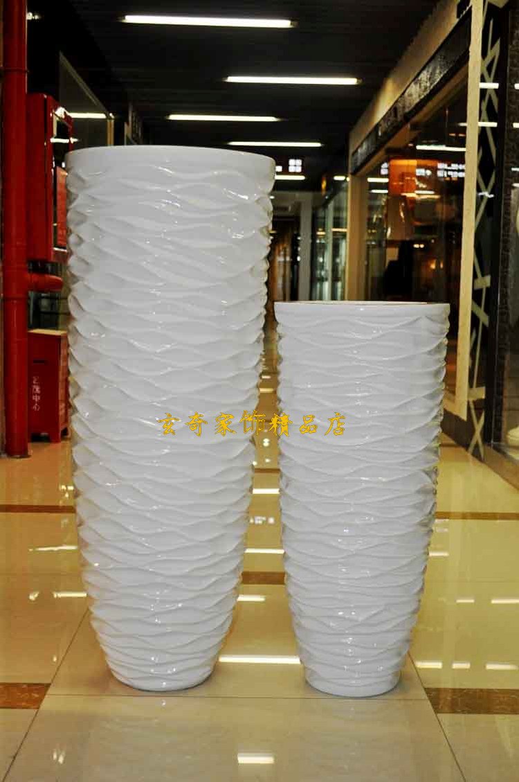 112 Wavy White Large Floor Vase Modern Fashion Flower Brief Derlook