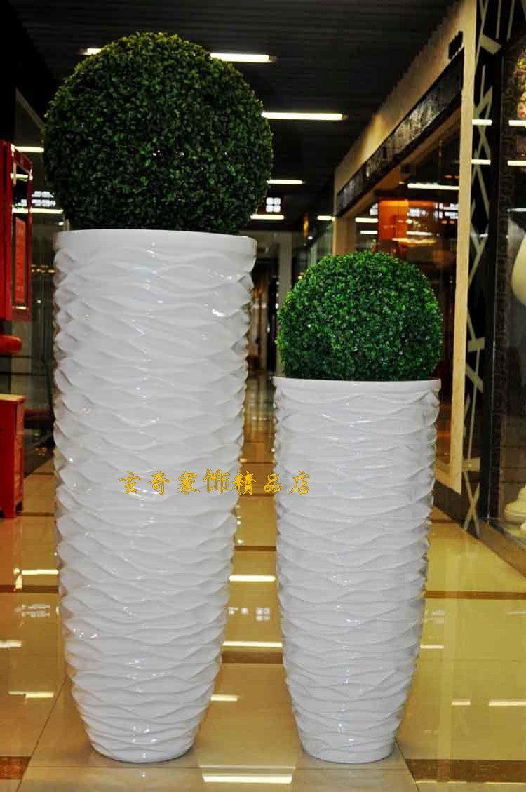 112 Wavy White Large Floor Vase Modern Fashion Flower Brief Derlook