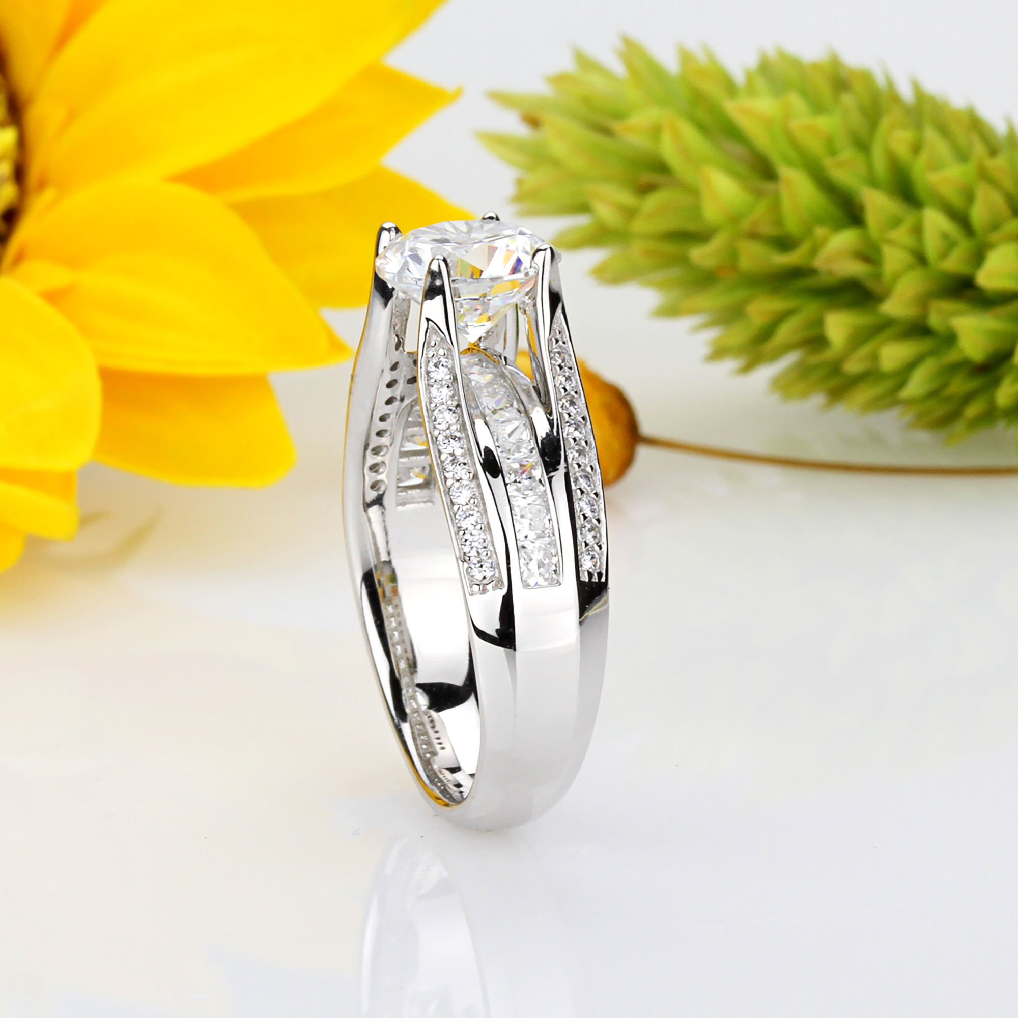 7.5mm Platinum Plated Sterling Silver 2ct Round CZ Wedding Engagement