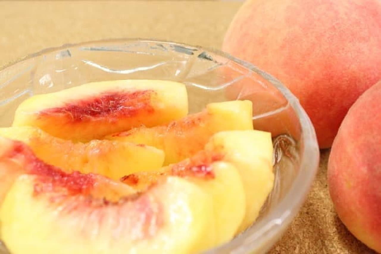 How to Store Peaches" in the Refrigerator "Wrapping them in aluminum