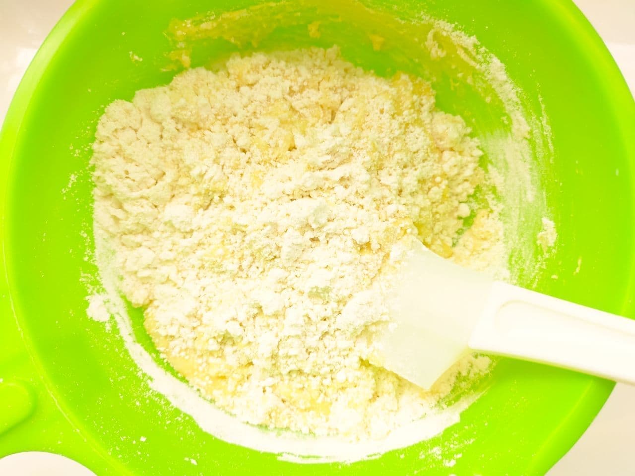 Crispy "hot cake mix sweet food" recipe! Nostalgic snacks you want to