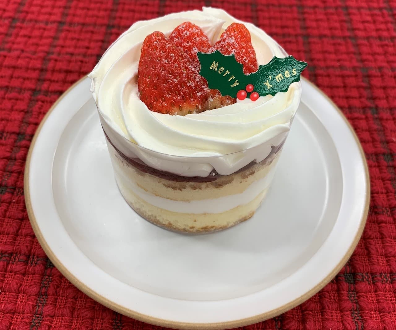 Aeon 8 Christmas sweets including "Buche de Noel" and "Zucottostyle