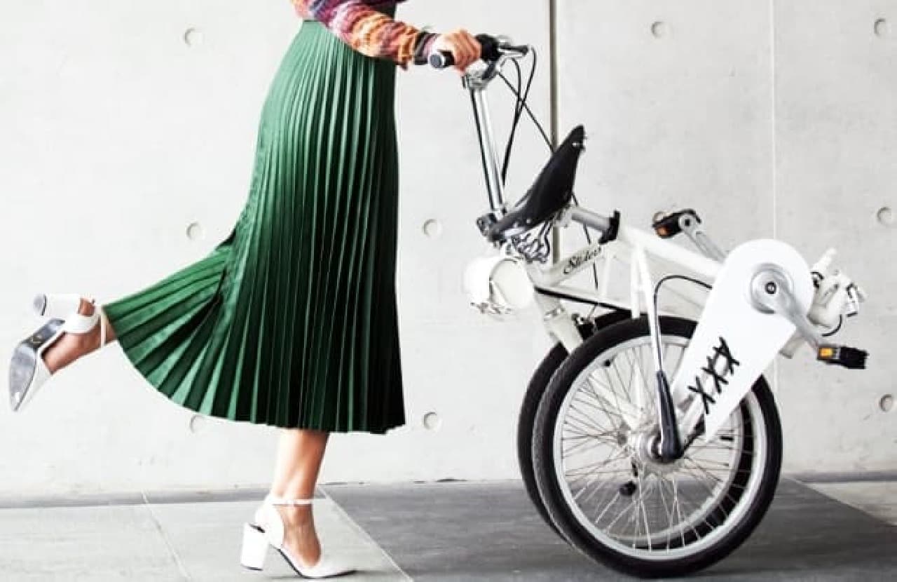 折り畳み自転車「SLIDERS」が、スカートやドレスで乗れる理由って？ [えんウチ]