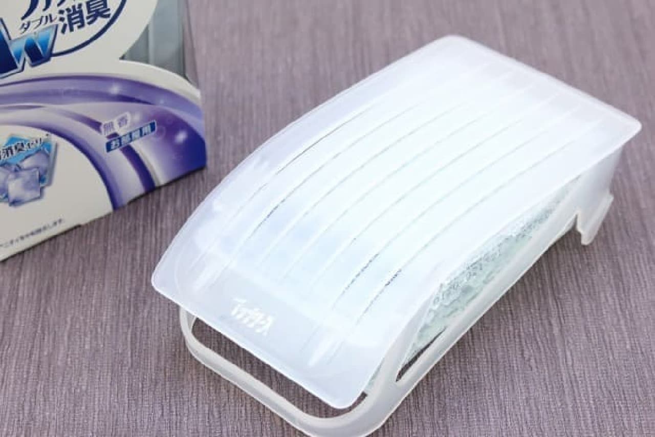 For deodorizing shoe boxes and kitchensFabreze "standing deodorant