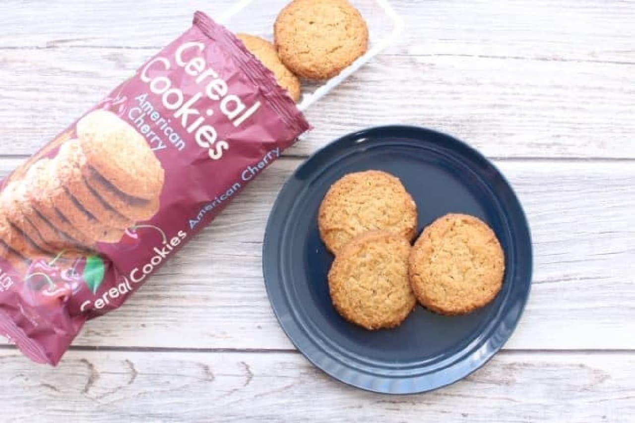 Cherry cork and sangria are also ♪ KALDI's cute cherry food summary