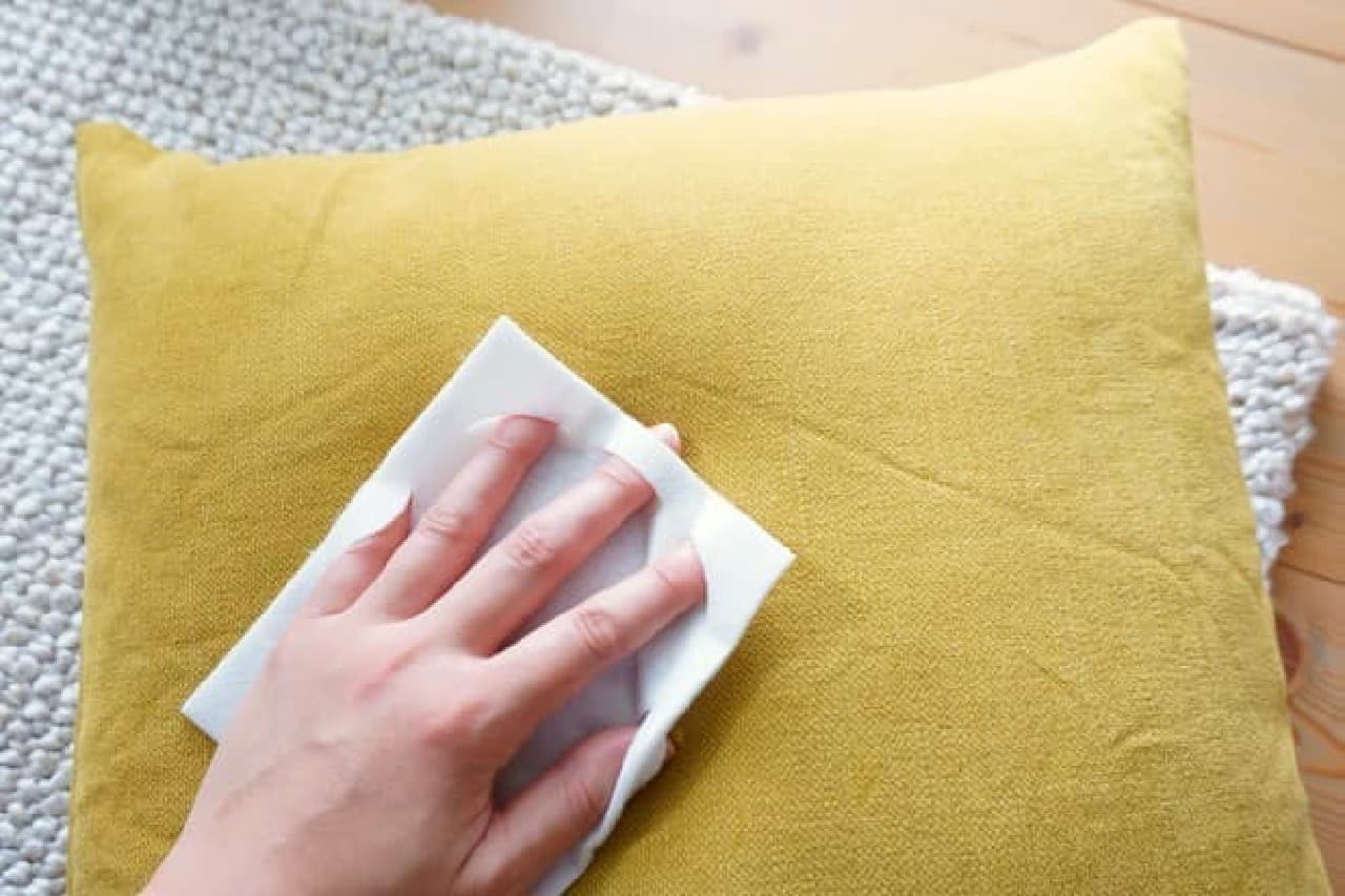 For rugs and sofas that have accumulated dirt in the summer"Quickle