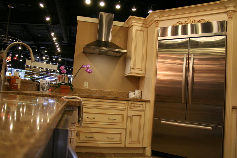 Naples, FL Showroom Ferguson Supplying kitchen and bath products