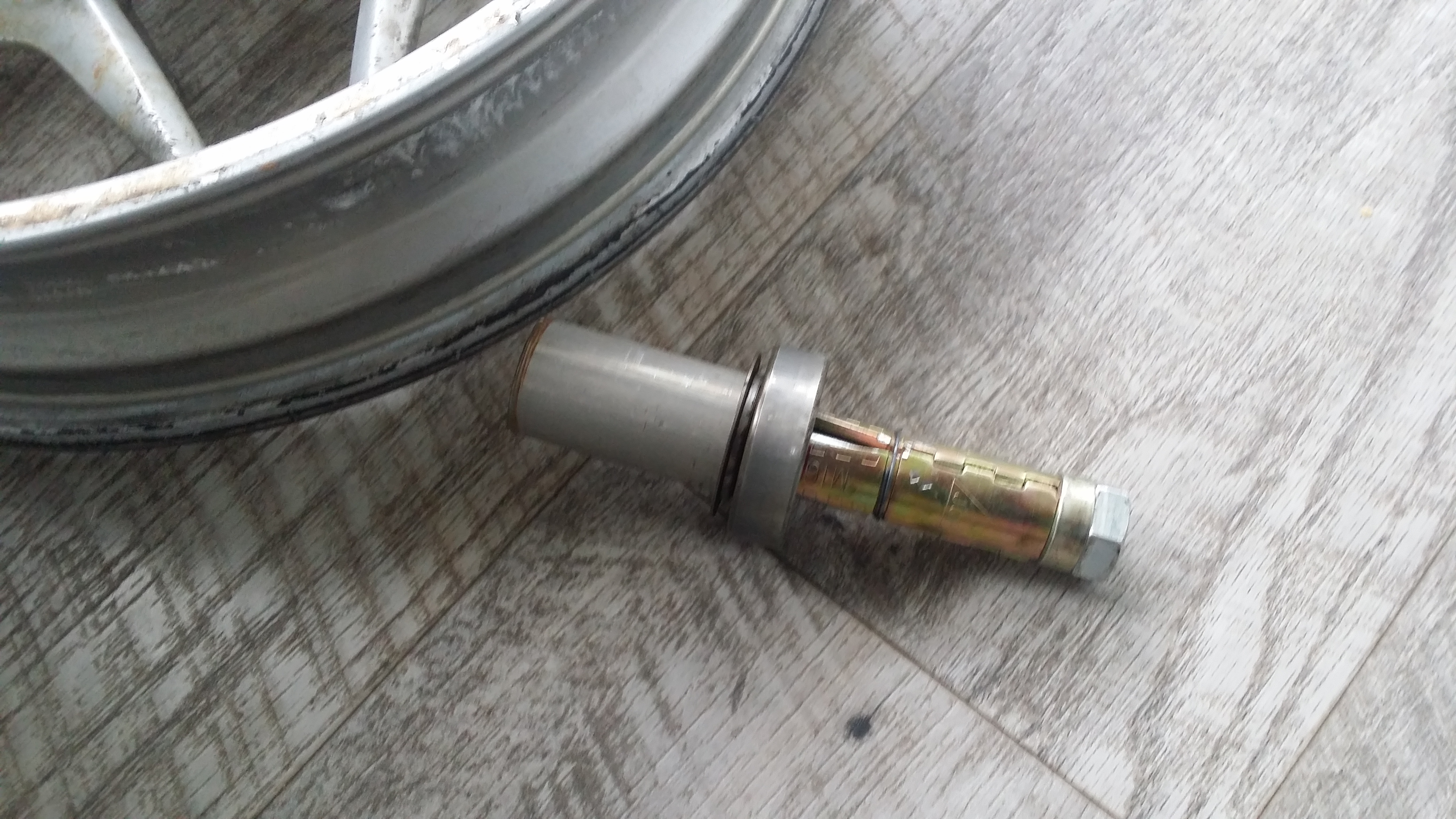 R1200 RT Wheel Bearing Removal BMW Luxury Touring Community