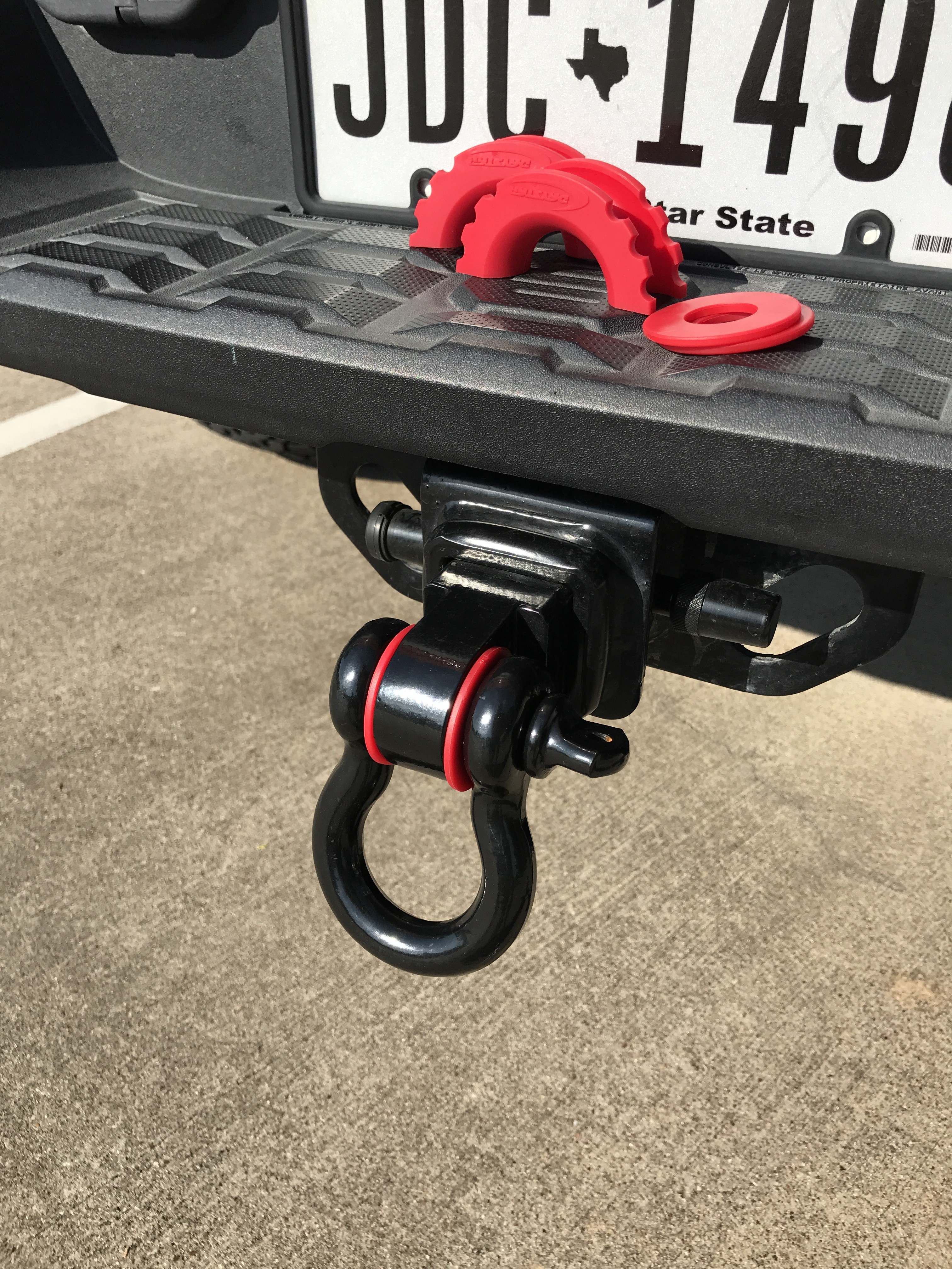 Do you leave your trailer hitch / Ball in? World