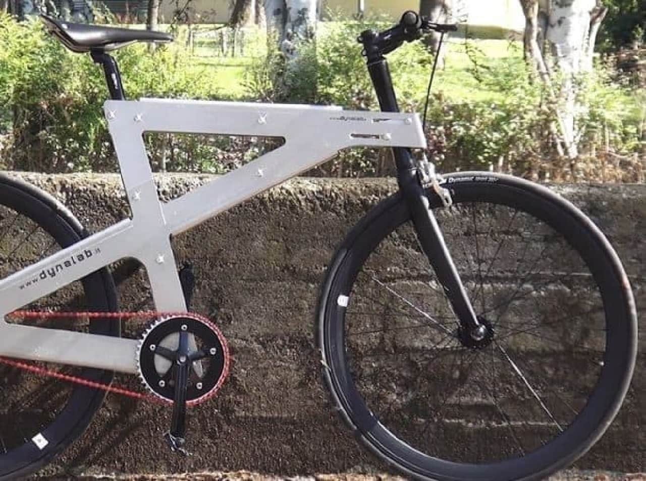 4枚の三角形で作った自転車「NoBike」…製造工程から溶接を排除 [インターネットコム]