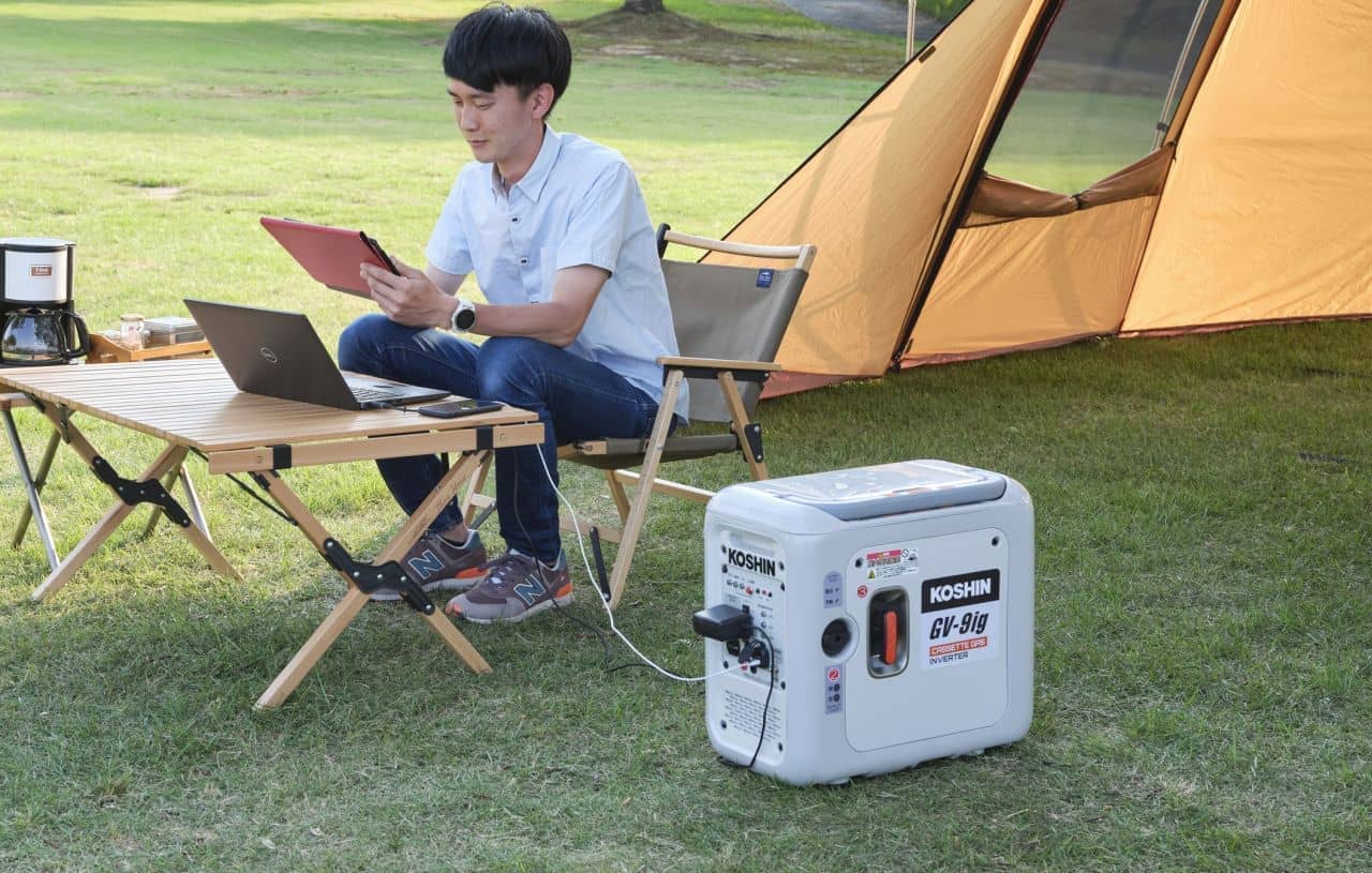 カセットガスで発電するKOSHINインバーター発電機「GV9ig」一般販売開始 停電時にもキャンプにも [インターネットコム]