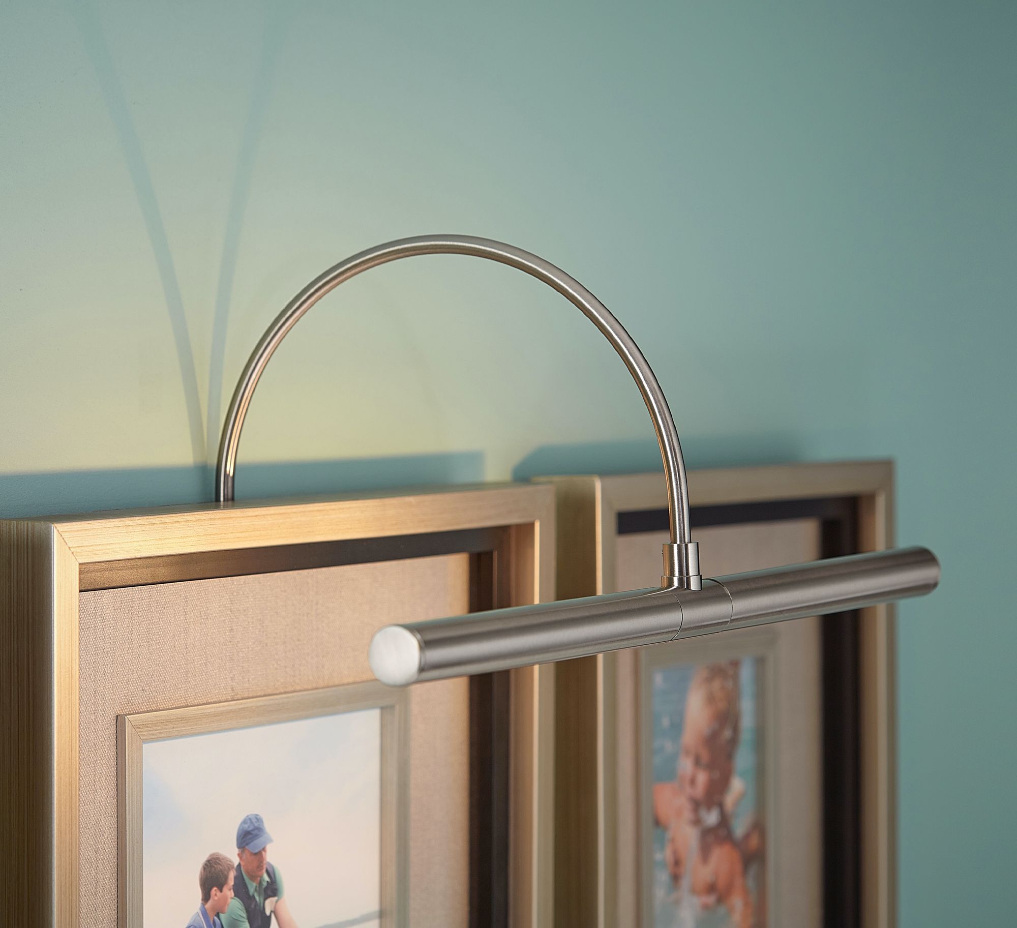 House of Troy 16" Wide Advent Profile PlugIn Picture Light 09792