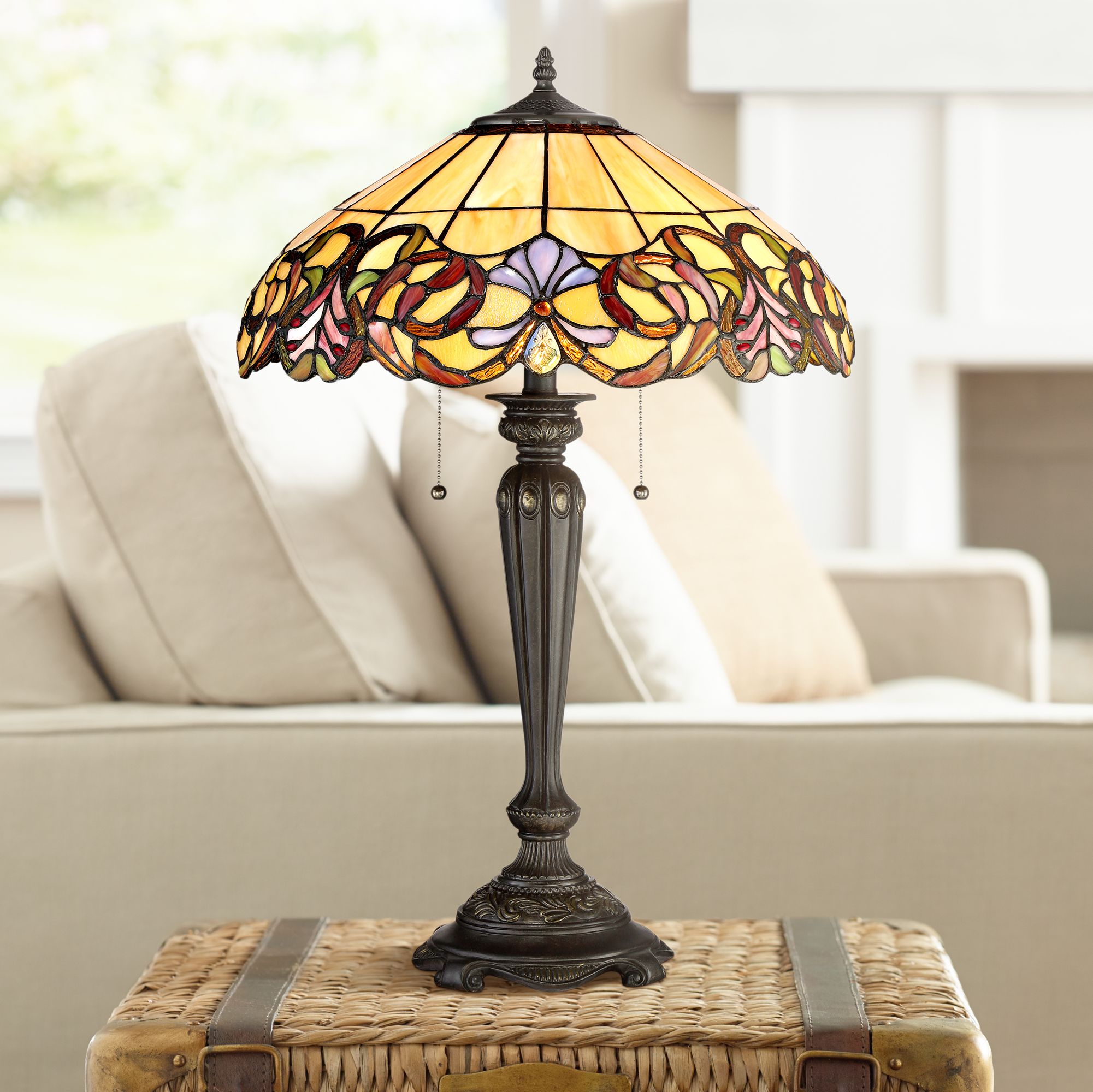 Quoizel Blossoms Imperial Bronze TiffanyStyle Table Lamp 16P63