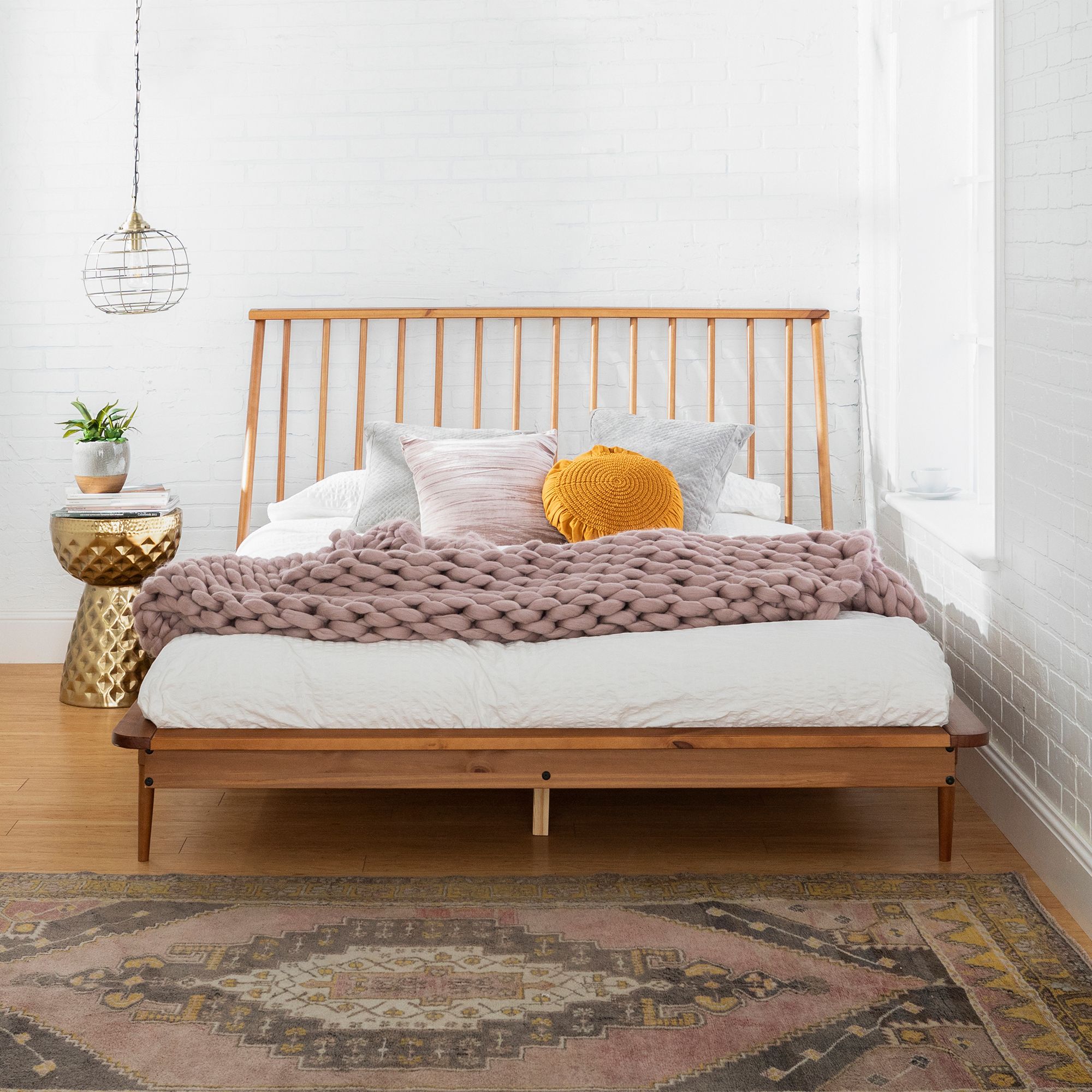Wooden Spindle Bed Queen Hanaposy