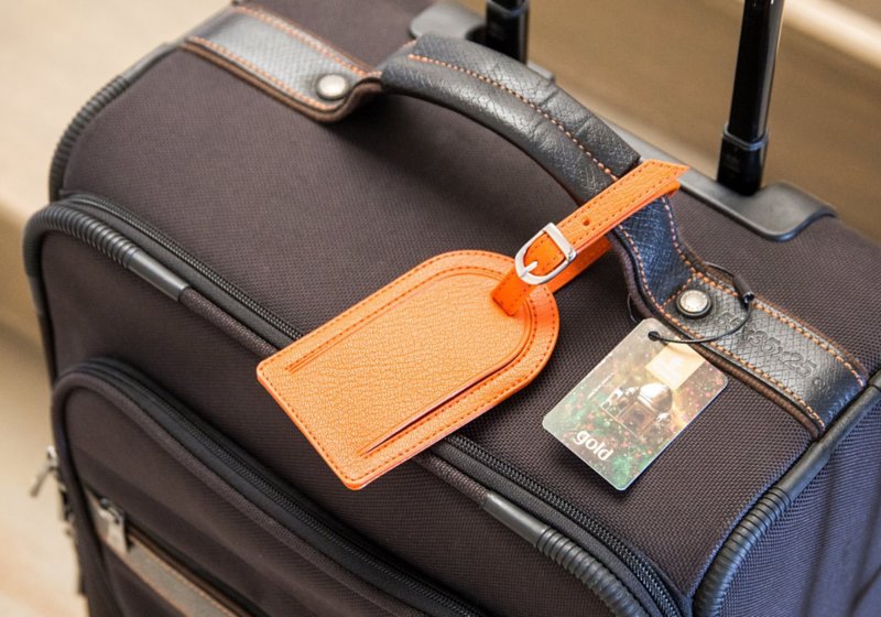Leather luggage tags