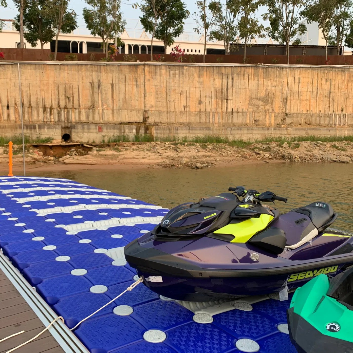 Jet Ski Slide Dock with Plastic Modular Floating System China