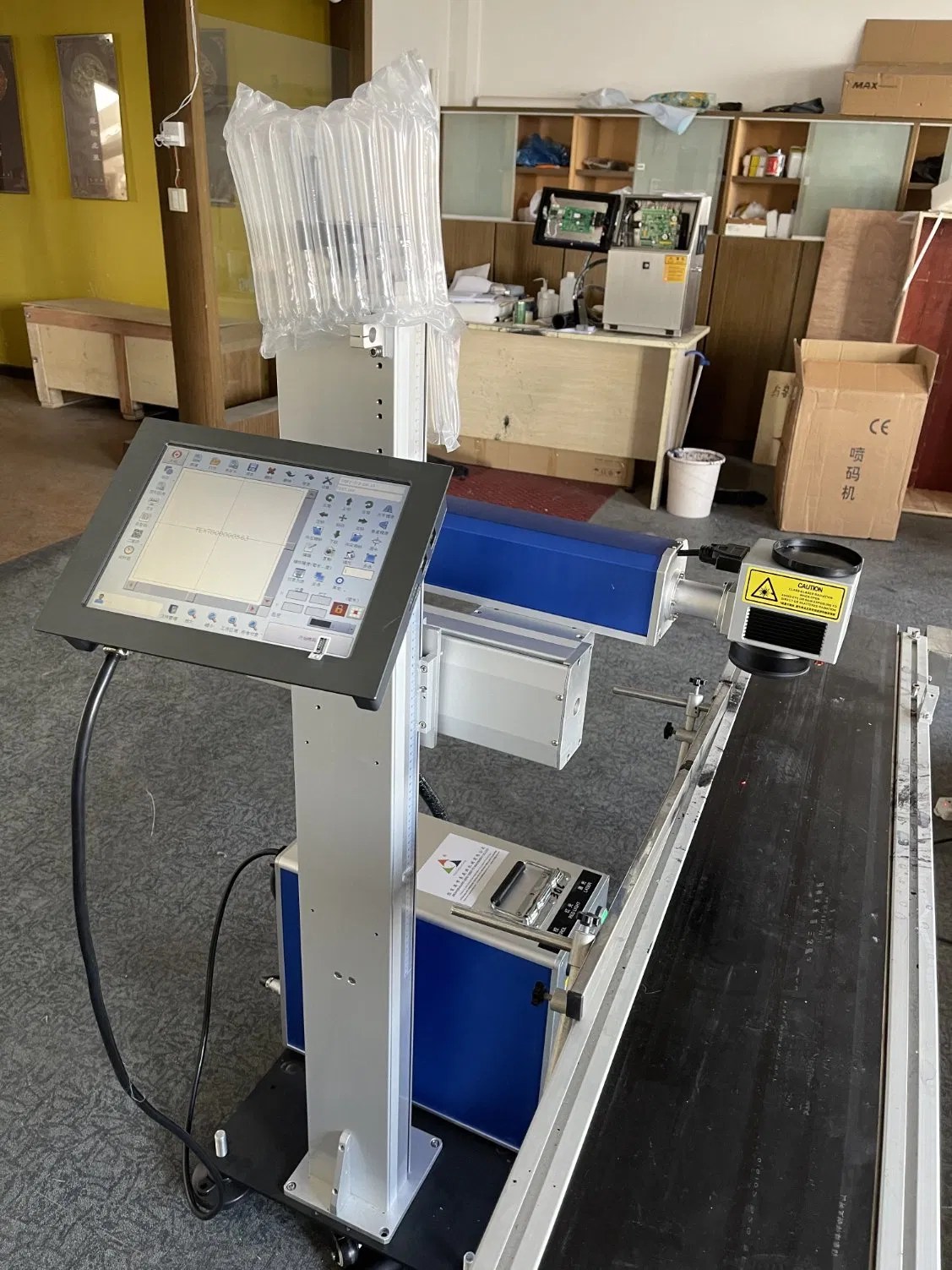 PVC Pipe Laser Marking Machine PVC Pipe Printer PVC Label Printer